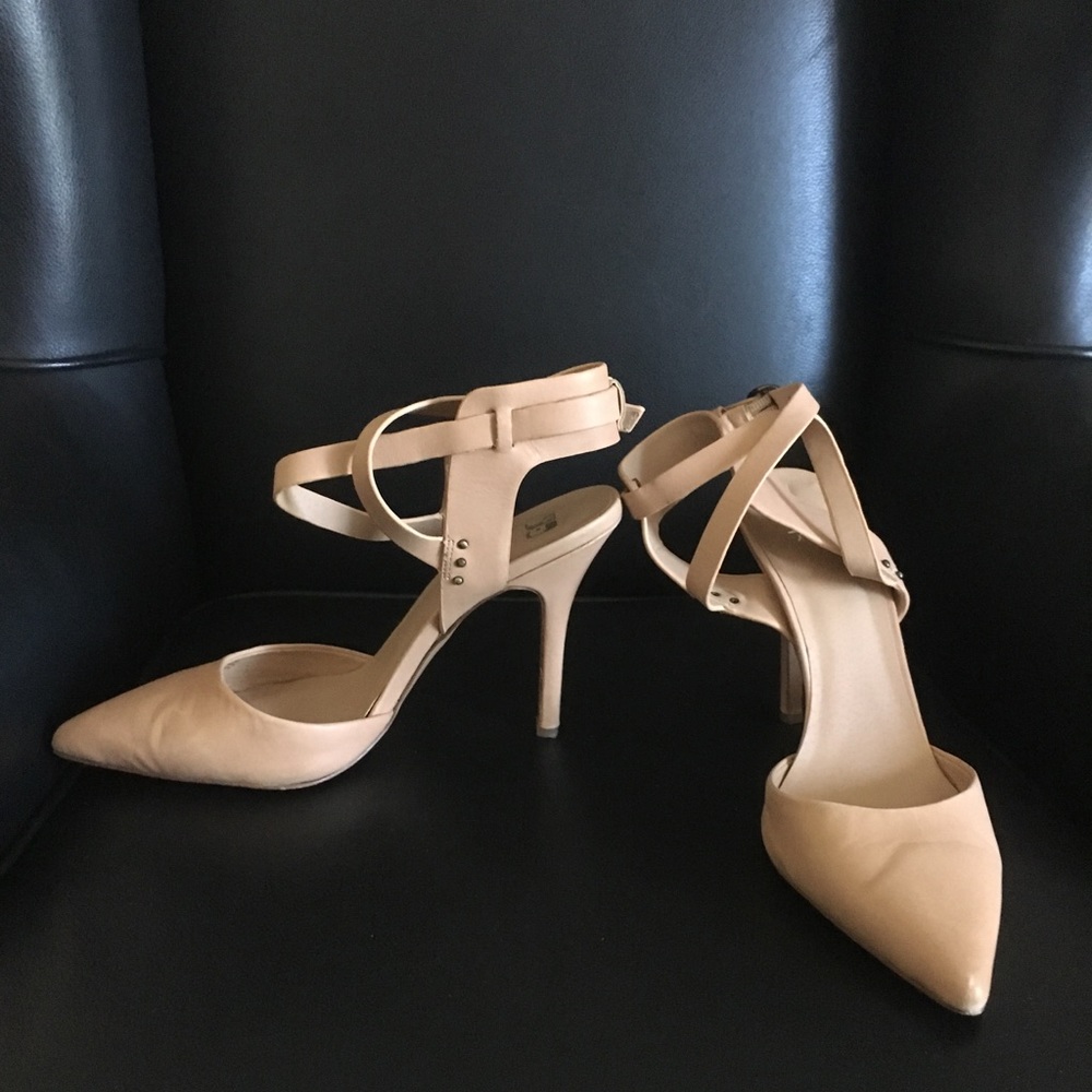 Joe’s Jeans Titus Pumps